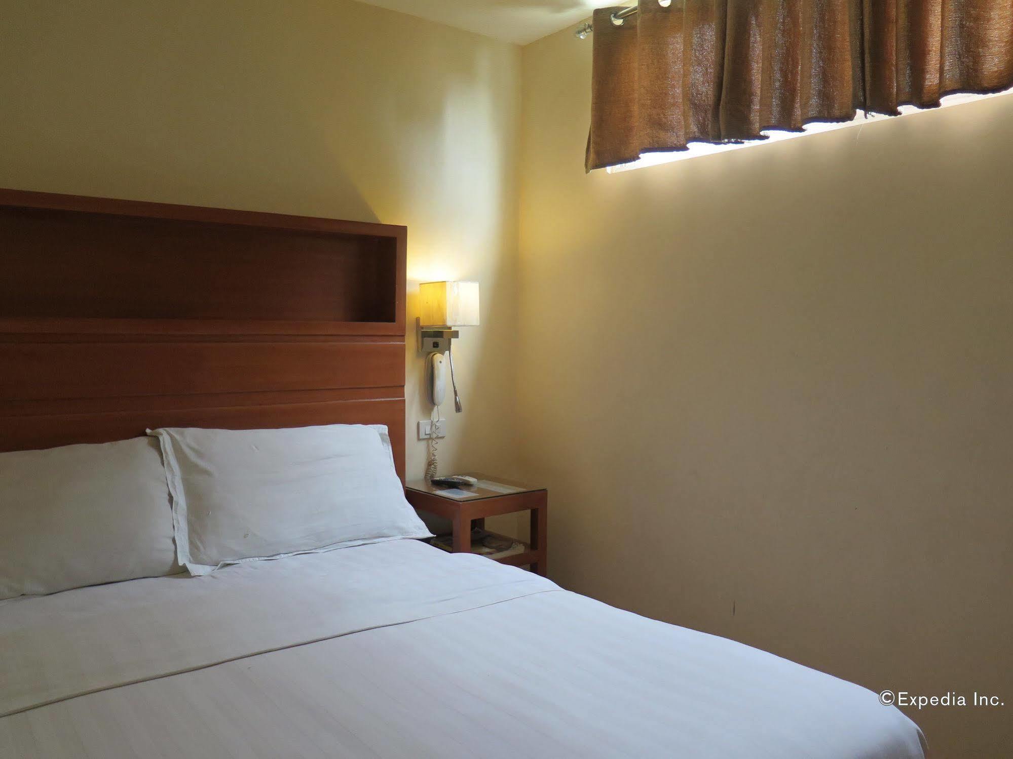 La Gloria Residence Inn Cebu Екстериор снимка